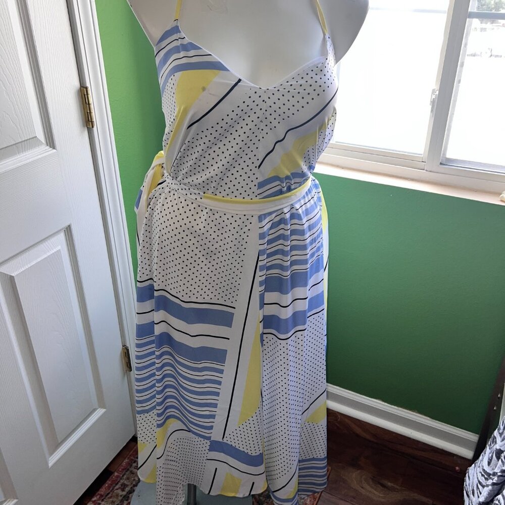 Colorblocked Dress with Handerchief Hem - Size 16